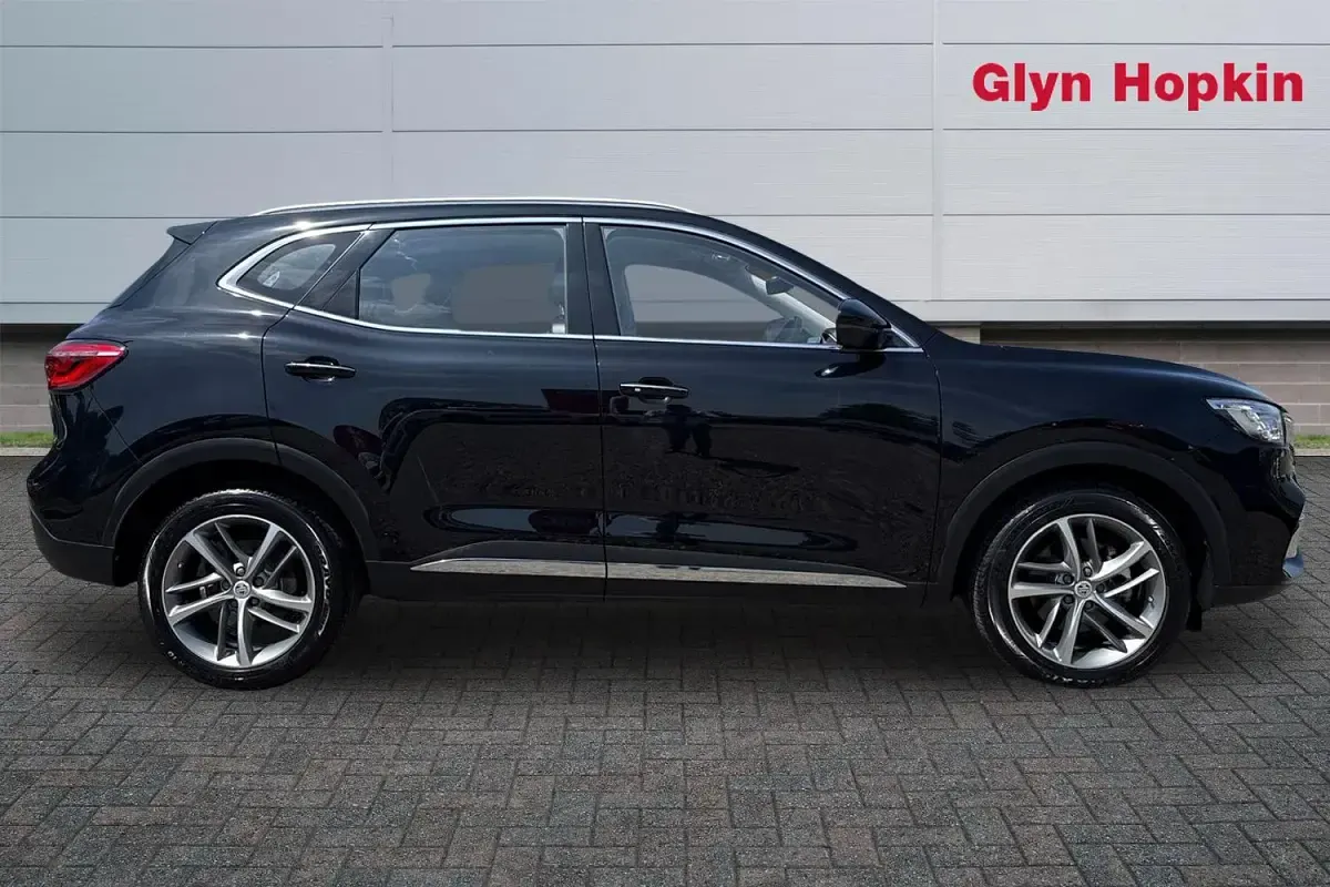 Used MG HS Excite 162 HP (119 kW) 2023 Black SUV
