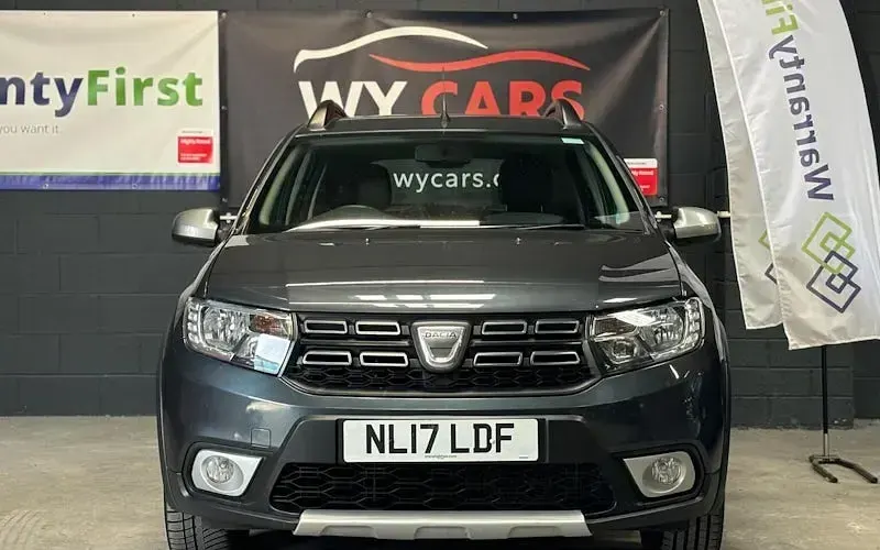 Used Dacia Sandero Lauréate 90 HP (66 kW) 2017 Grey Hatchback