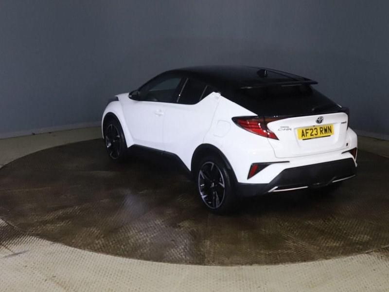 Used Toyota C-HR Sport 122 HP (89 kW) 2023 White SUV