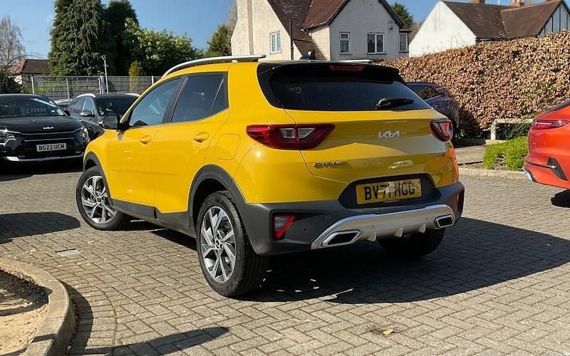 Used Kia Stonic GT-Line 120 HP (88 kW) 2023 SUV