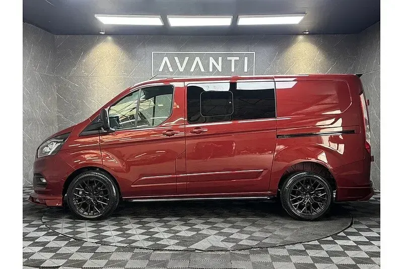 Used Ford 300 Limited 2022 Dark carmine red (metallic paint) (2021. Estate