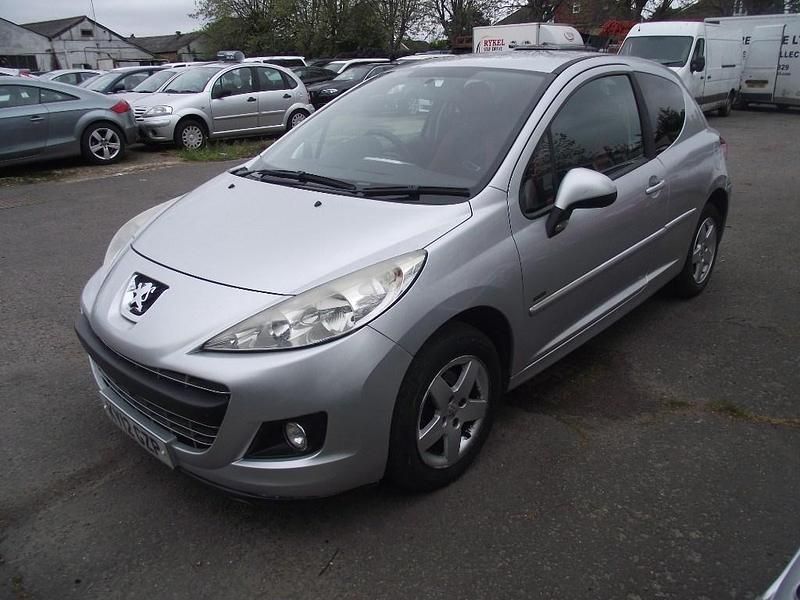 Silver Used 2012 Peugeot 207 CC Sportium Cabriolet | £2,995 - Image 1/4