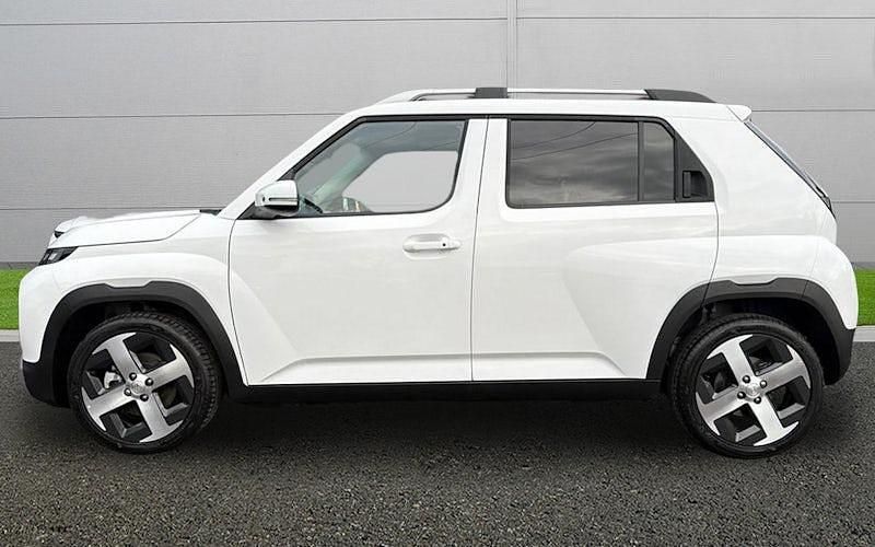 New Hyundai Inster 85 kW (116 HP) 2025 White Hatchback