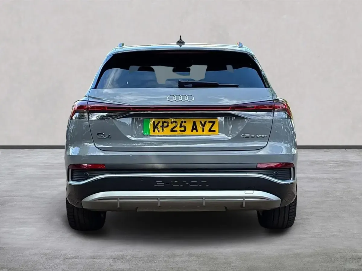 Used Audi Q4 e-tron Sport 210 kW (286 HP) 2025 Grey SUV