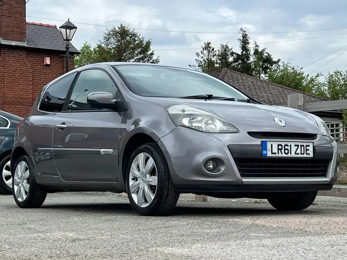 Usado Renault Clio II GT-Line 2011 Cinzento Carrinha