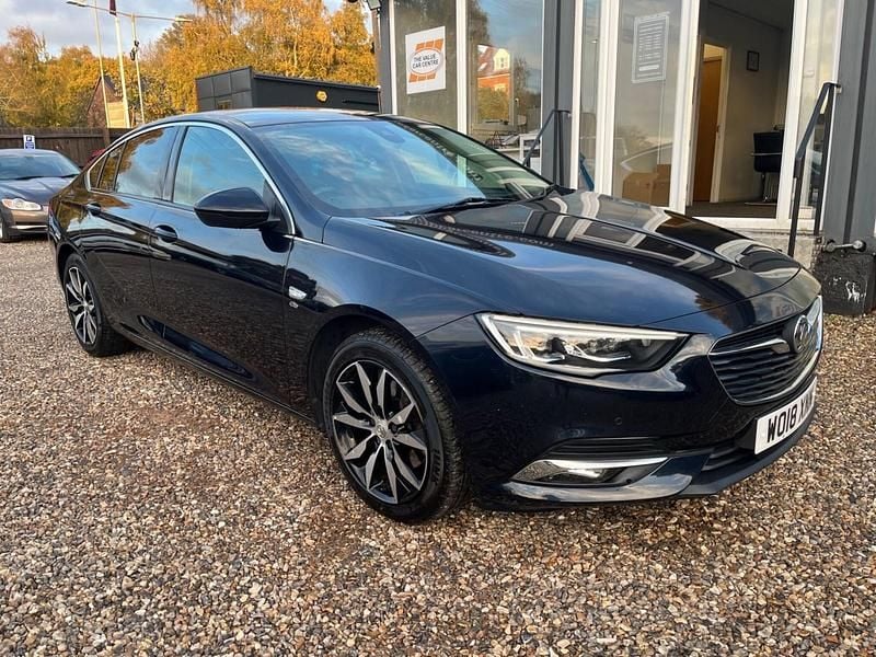 Blue Used 2018 Vauxhall Insignia Elite Hatchback | £8,490 (Fair price) - Image 1/4