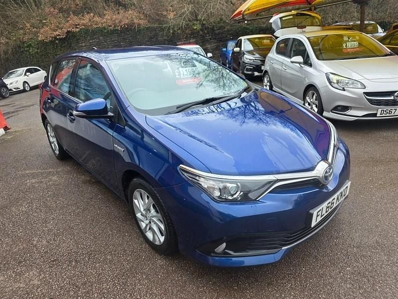 Used Toyota Auris 2016 Blue Hatchback