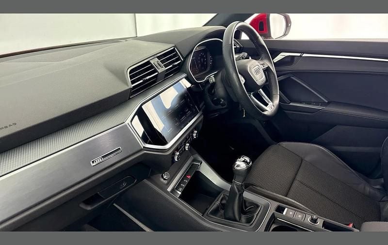 Used Audi Q3 S-Line 150 HP (110 kW) 2019 Tango red, metallic SUV