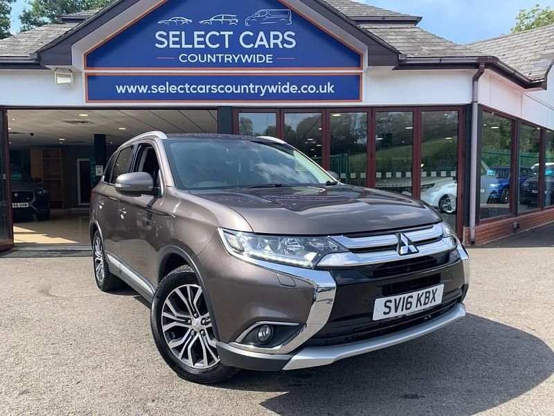 Brown Used 2016 Mitsubishi Outlander SUV | £7,995 (A bit pricey) - Image 1/4