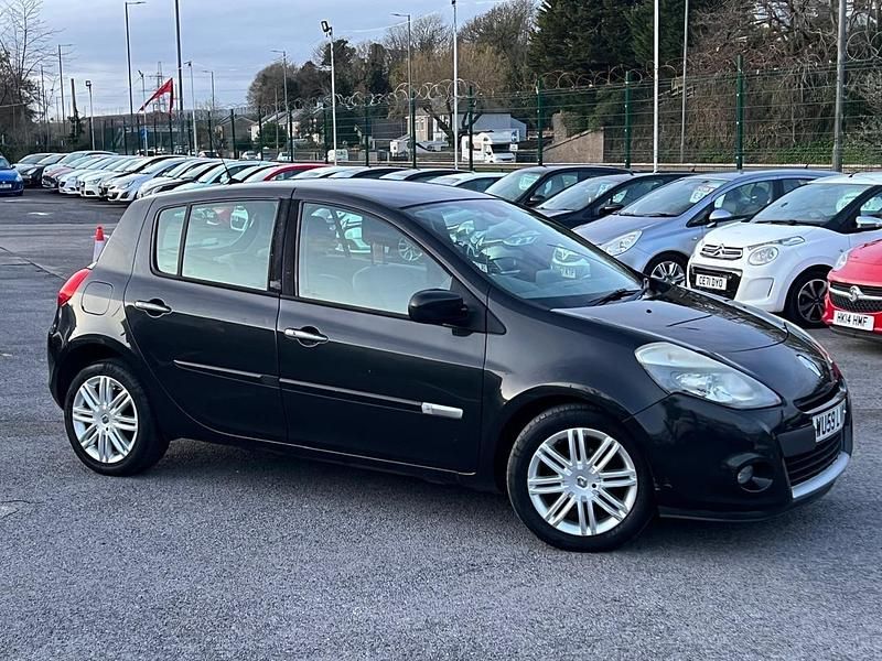 Used Renault Clio II Initiale 2009 Black Hatchback