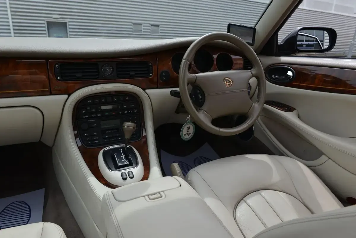 Used Jaguar XJ Sovereign 1998 Green Sedan