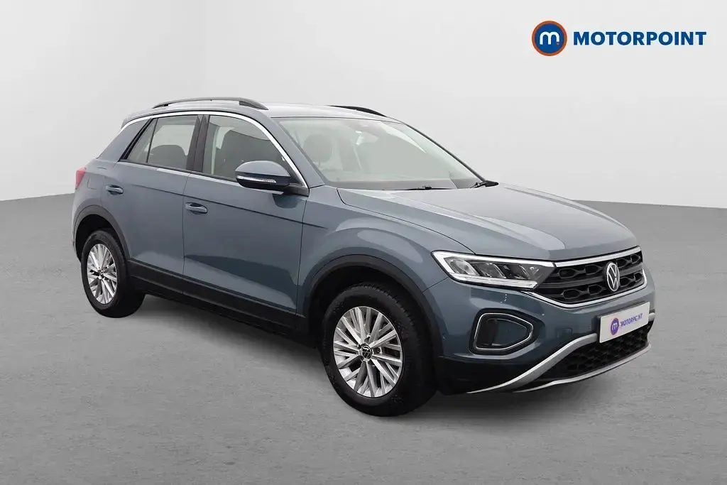 Used VW T-Roc Life 110 HP (80 kW) 2023 SUV