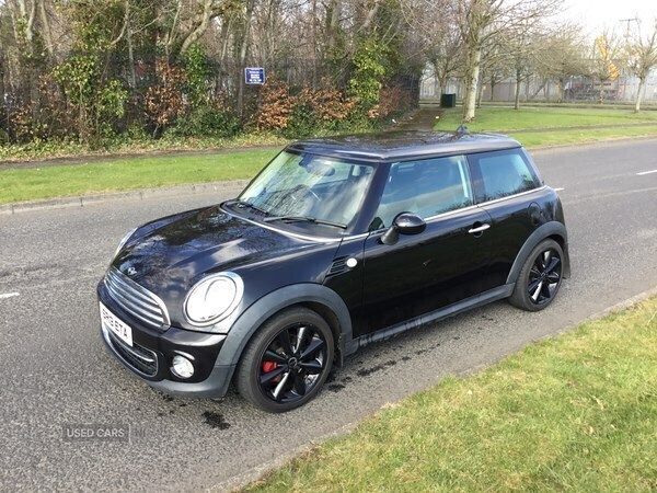 Black Used 2013 Mini Cooper Hatch Hatchback | £3,450 (Super price) - Image 1/4