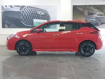 Usado Nissan Leaf N-Connecta 159 kW (217 HP) 2022 Vermelho Citadino