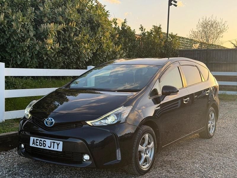 Used Toyota Prius+ 136 HP (100 kW) 2025 Black MPV