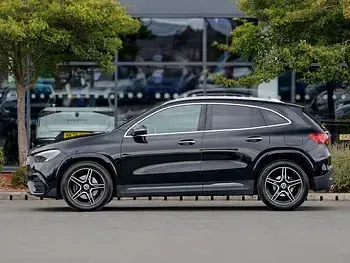 Used Mercedes GLA200 Executive 163 HP (119 kW) 2024 Black SUV