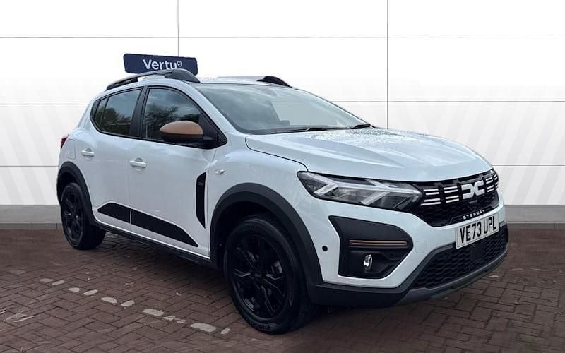 Used 2025 Dacia Sandero Extreme Hatchback | £13,193 (Good price) - Image 1/4