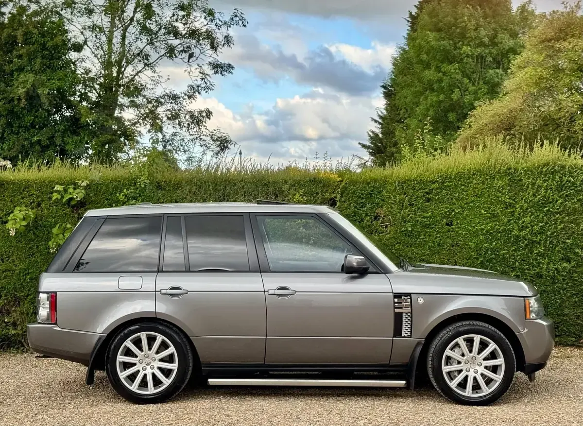 Used Land Rover Range Rover Vogue 2011 Grey SUV
