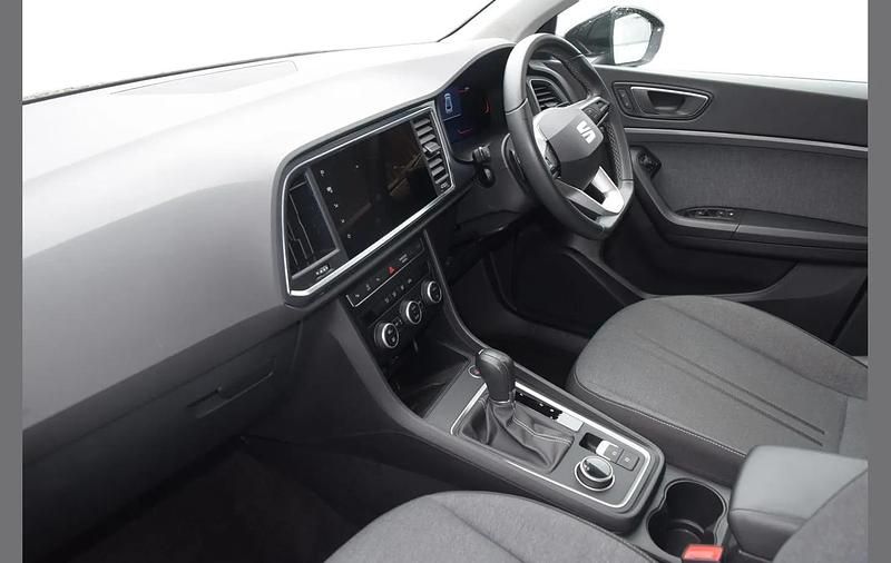 Begagnad Seat Ateca SE Technology 150 HK (110 kW) 2024 Svart SUV