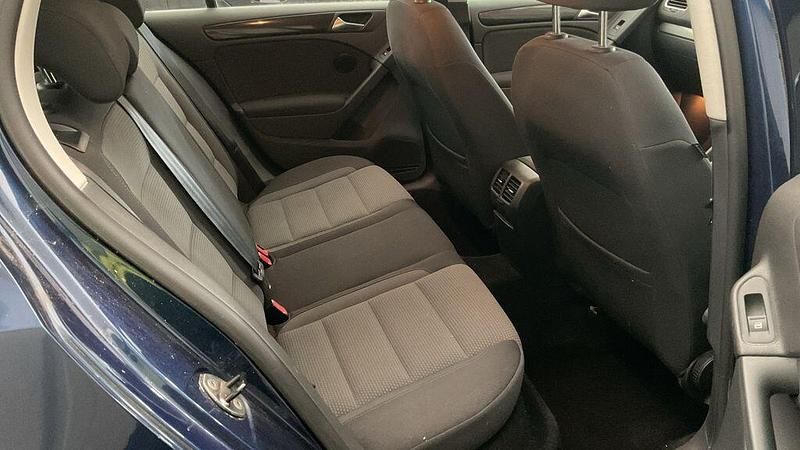 Begagnad VW Golf VII Match 105 HK (77 kW) 2012 Blå Halvkombi