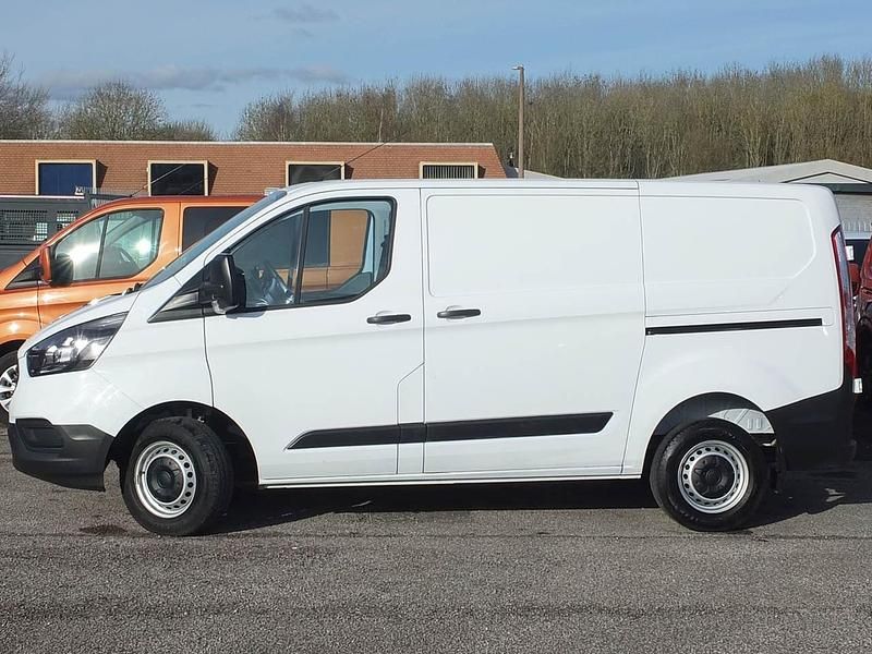 Begagnad Ford Transit Custom 105 HK (77 kW) 2023 Vit