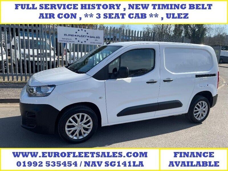 White Used 2020 Citroën Berlingo MPV | £7,650 (Fair price) - Image 1/3