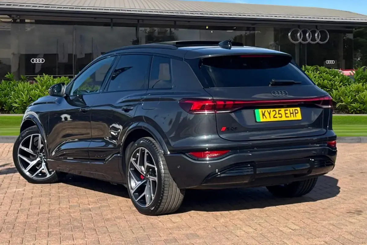 Used Audi SQ6 e-tron Advanced 359 kW (489 HP) 2025 Grey SUV