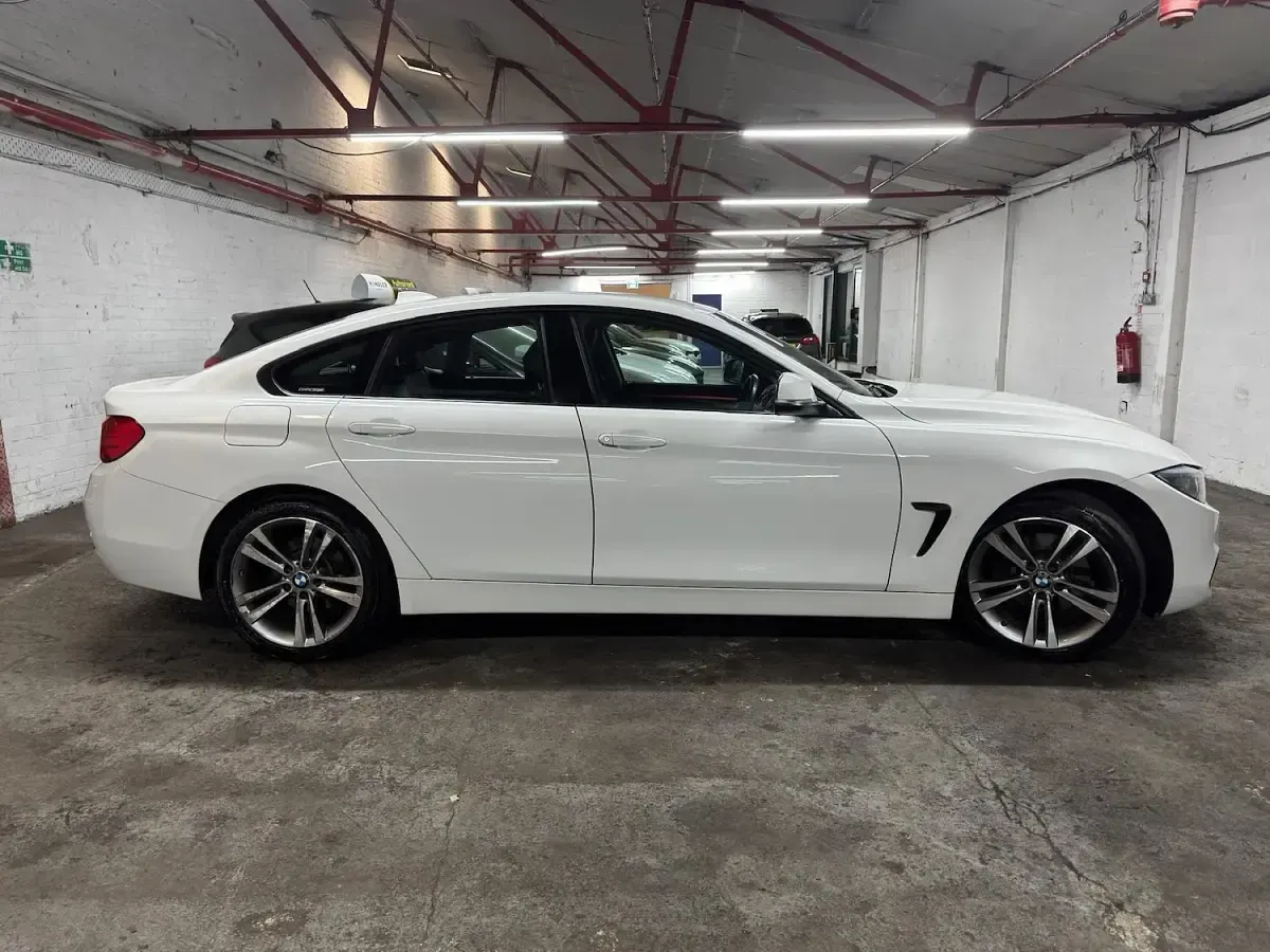 Used BMW 420 Coupé Sport Line 2015 White Coupe