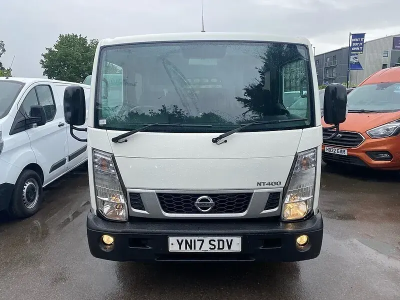 Used Nissan Cabstar 130 HP (95 kW) 2017 White Pickup