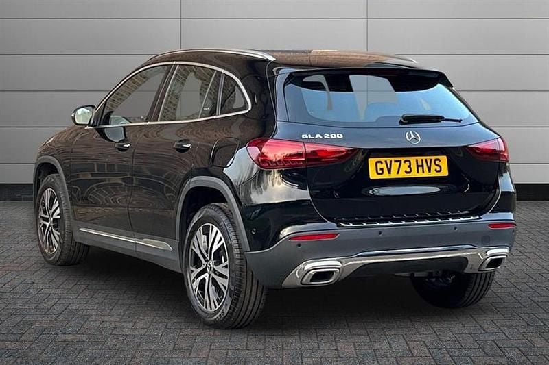 Used Mercedes GLA200 Executive 163 HP (119 kW) 2024 Cosmos black SUV