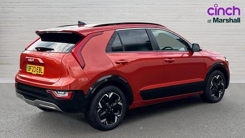 Used Kia e-Niro 150 kW (204 HP) 2023 Orange SUV