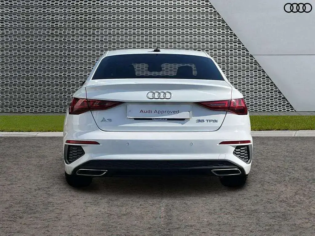 Used Audi A3 S-Line 147 HP (108 kW) 2022 White Sedan