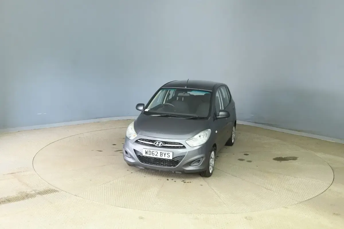 Used Hyundai i10 Classic 83 HP (61 kW) 2013 Grey Hatchback