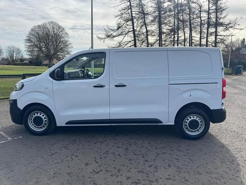Second-hand Peugeot Expert Premium 2023 Alb Van