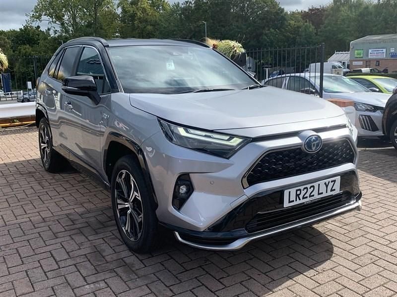 Silver Used 2022 Toyota RAV4 Hybrid SUV | £29,171 (Fair price) - Image 1/4