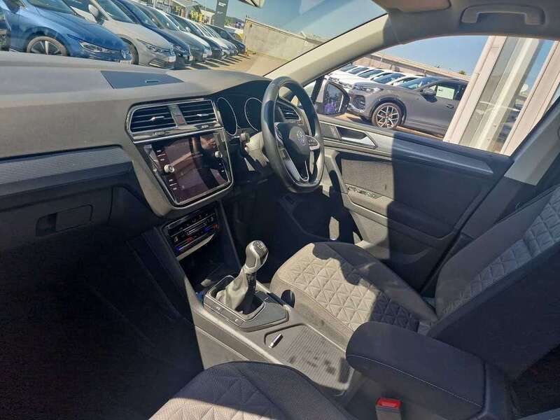 Image 2/4