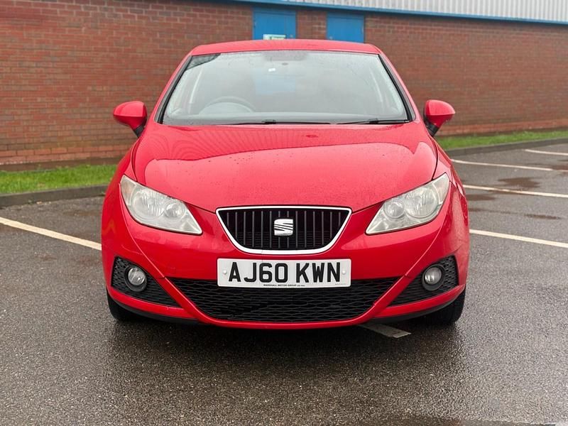 Red Used 2011 Seat Ibiza Hatchback | £1,699 (Fair price) - Image 1/4