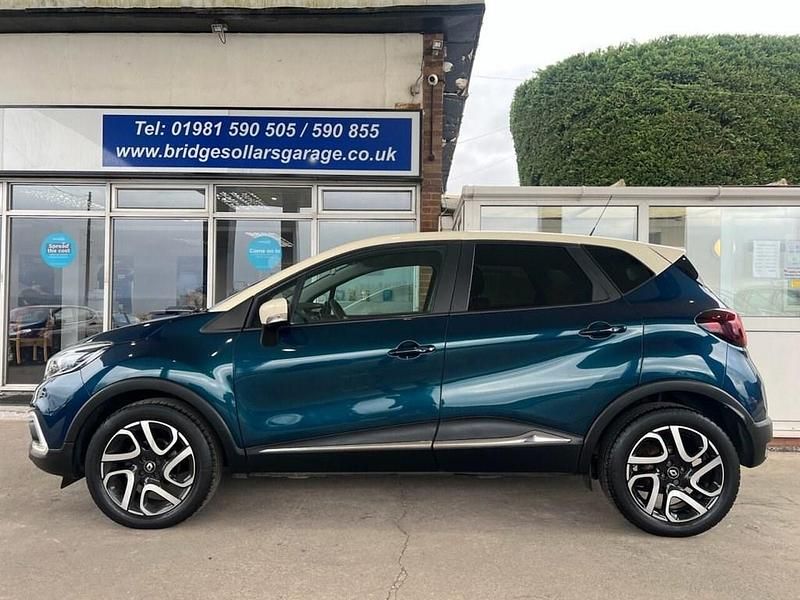 Used Renault Captur Iconic 90 HP (66 kW) 2018 Blue SUV