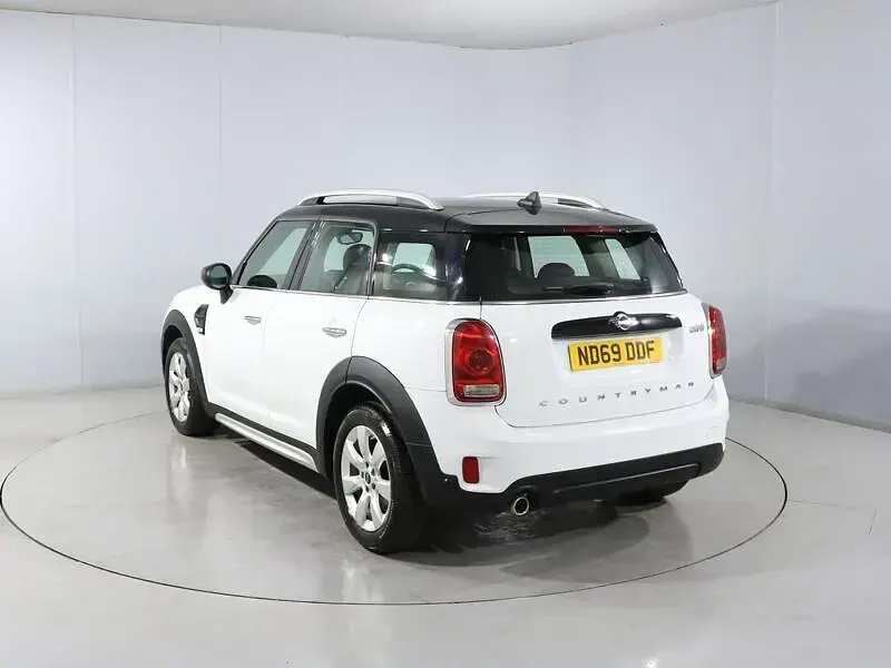 Used Mini Cooper Countryman Classic 134 HP (98 kW) 2019 White SUV