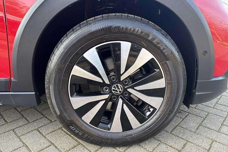 Used VW Taigo Life 110 HP (80 kW) 2022 Red SUV