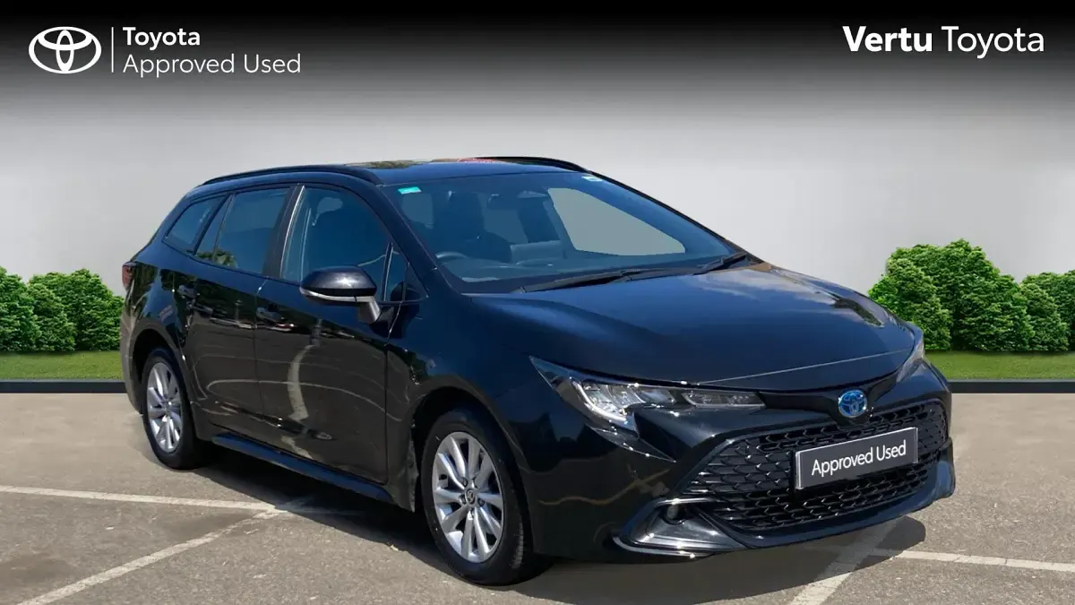 Used Toyota Corolla 140 HP (102 kW) 2025 Estate