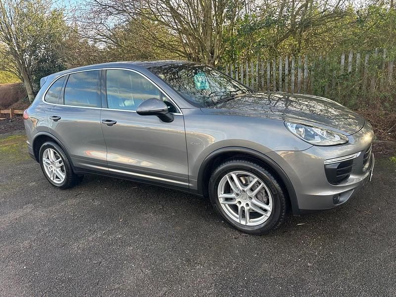 Used Porsche Cayenne 262 HP (192 kW) 2016 Grey SUV