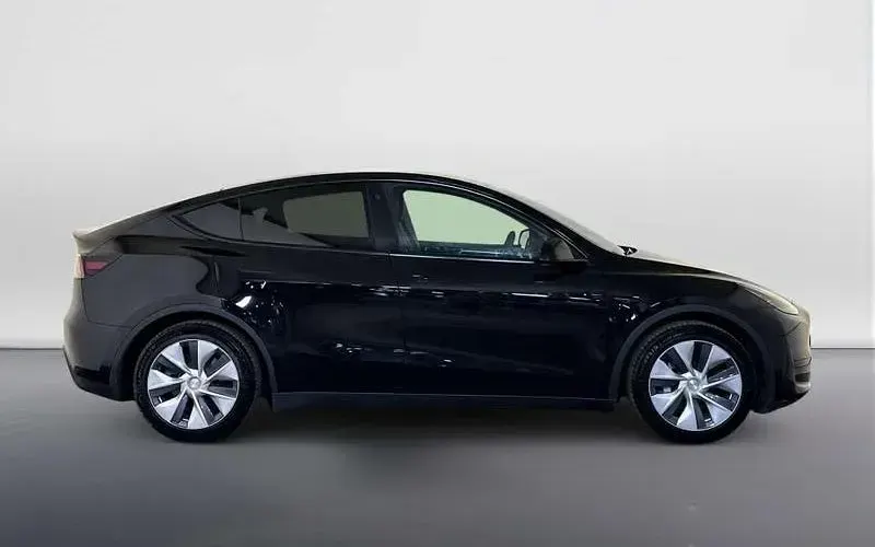 Used Tesla Model Y RWD 254 kW (346 HP) 2023 Black SUV