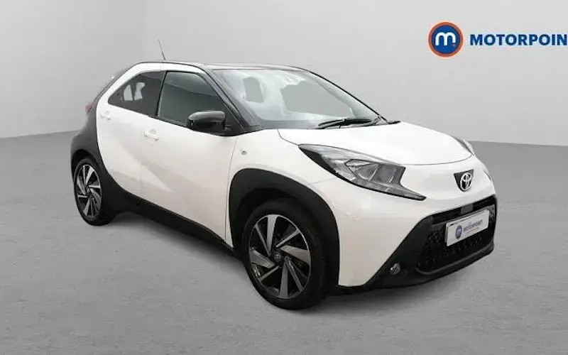 Usado Toyota Aygo X 72 HP (52 kW) 2025 SUV