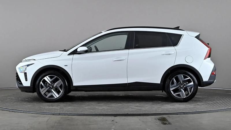Used Hyundai Bayon Premium 100 HP (73 kW) 2023 White SUV