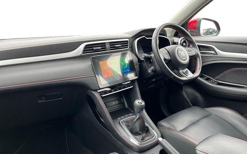 Używany MG ZS Exclusive 106 KM (77 kW) 2024 SUV