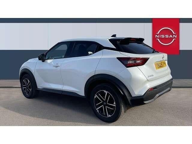 Used Nissan Juke N-Connecta 114 HP (83 kW) 2025 White SUV