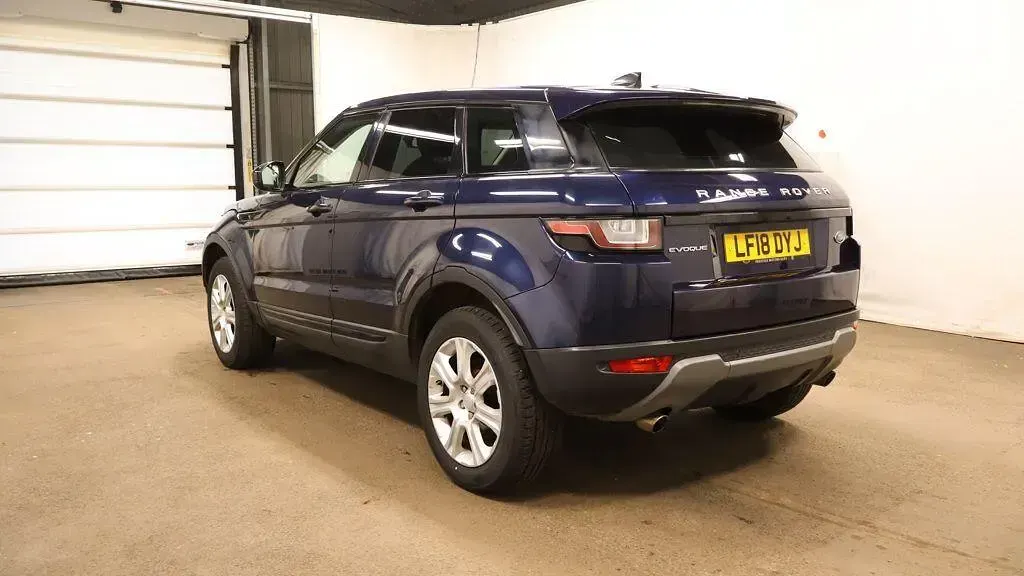 Used Land Rover Range Rover evoque SE 2018 Blue Estate