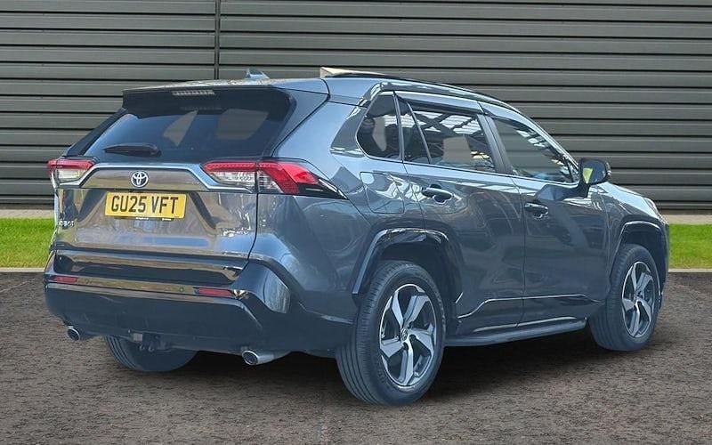 Used Toyota RAV4 Design 306 HP (225 kW) 2026 SUV