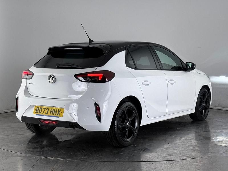 Used Vauxhall Corsa 75 HP (55 kW) 2023 White Hatchback